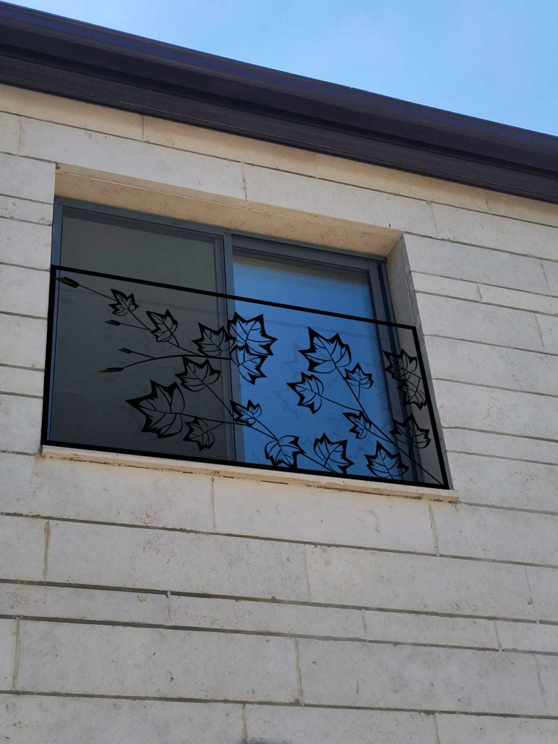 רשת מתכת דקורטיבית לחלון